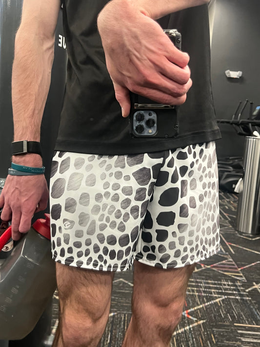 Giraffe Print 6.5" Shorts - SeeingDreams
